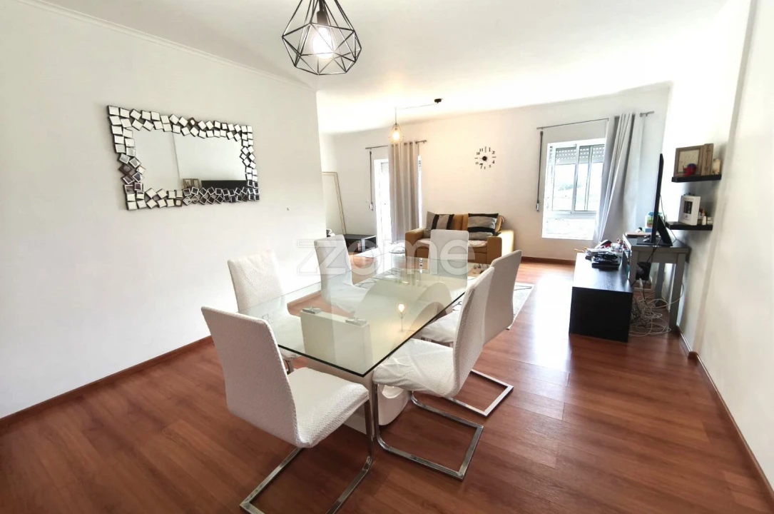 Apartamento T2 para Venda em Fajã de Baixo Foto 5