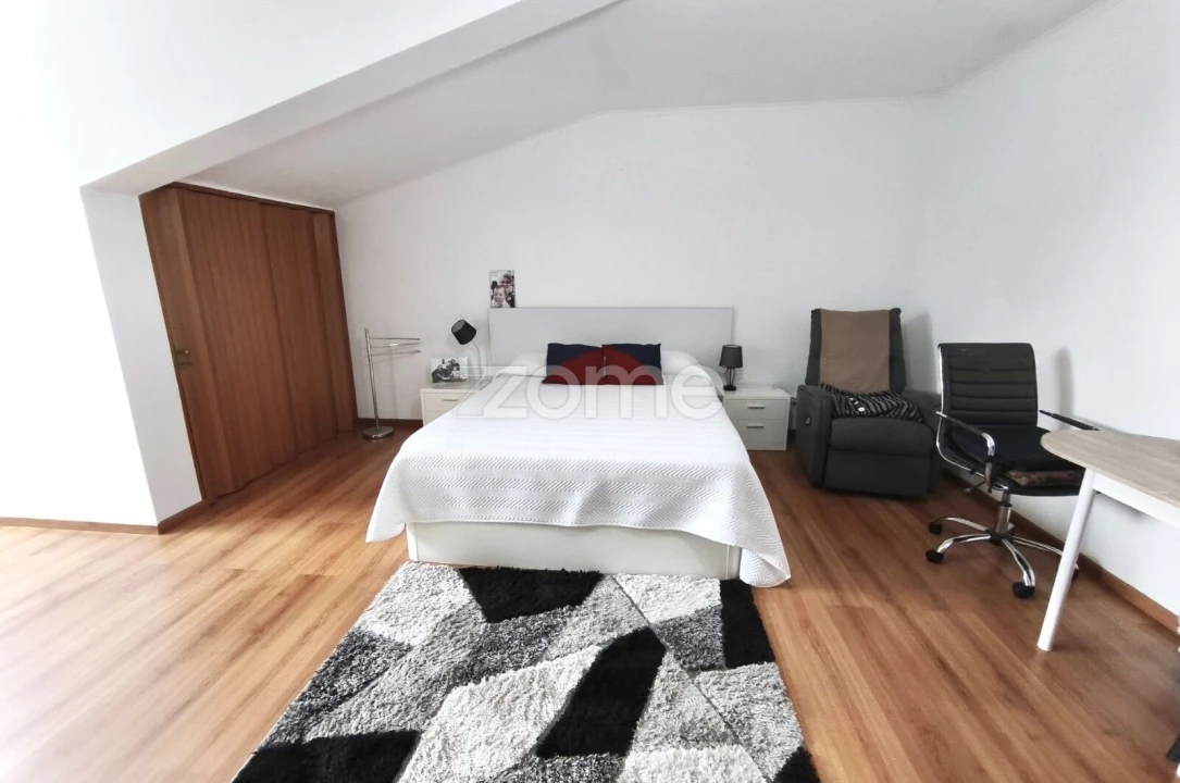 Apartamento T2 para Venda em Fajã de Baixo Foto 16