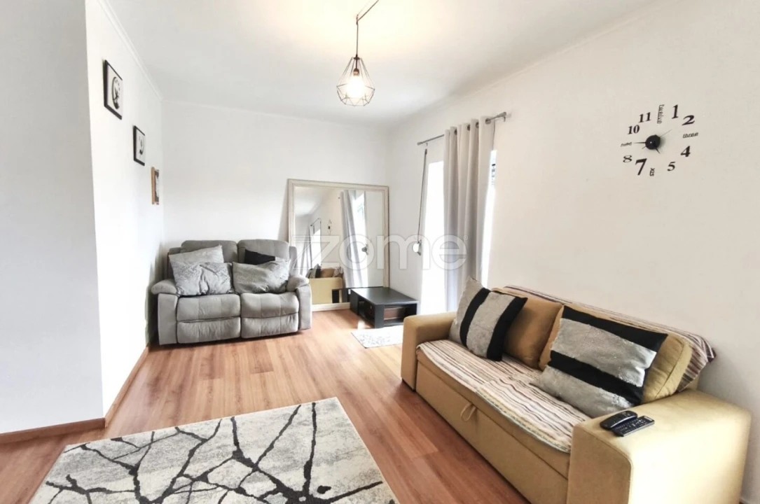 Apartamento T2 para Venda em Fajã de Baixo Foto 4