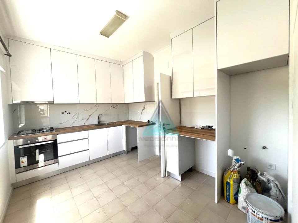 Apartamento T3 para Venda em Sado Foto 2