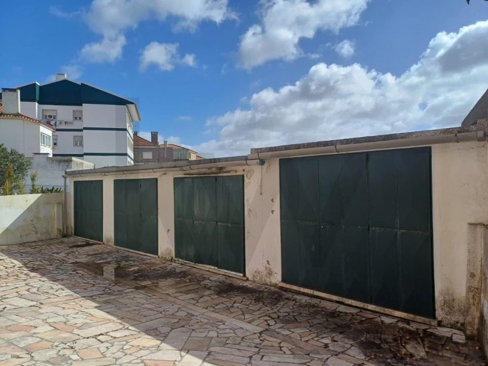 Prédio para Venda em Santo Antão e São Julião do Tojal Foto 2