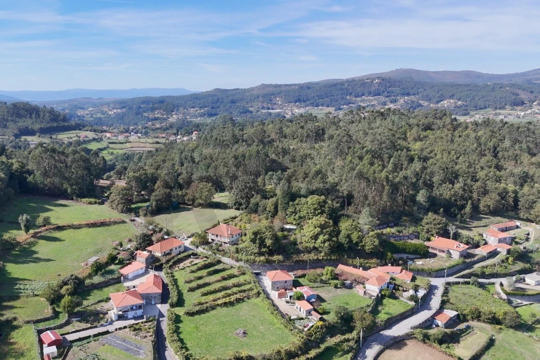 Moradia T3 para Venda em Rubiães Foto 11