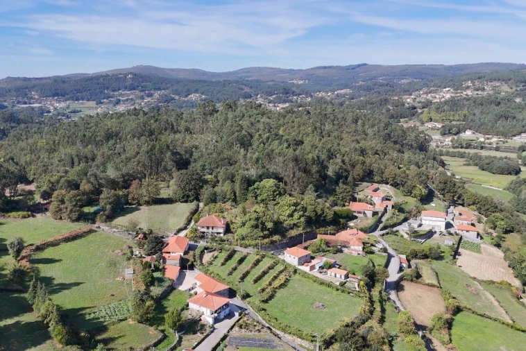 Moradia T3 para Venda em Rubiães Foto 7