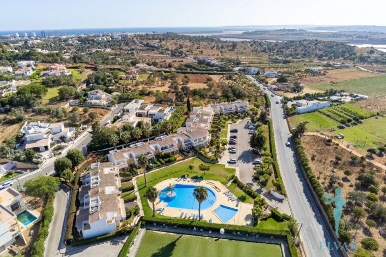 Moradia T2 para Arrendamento em Alvor Foto 34