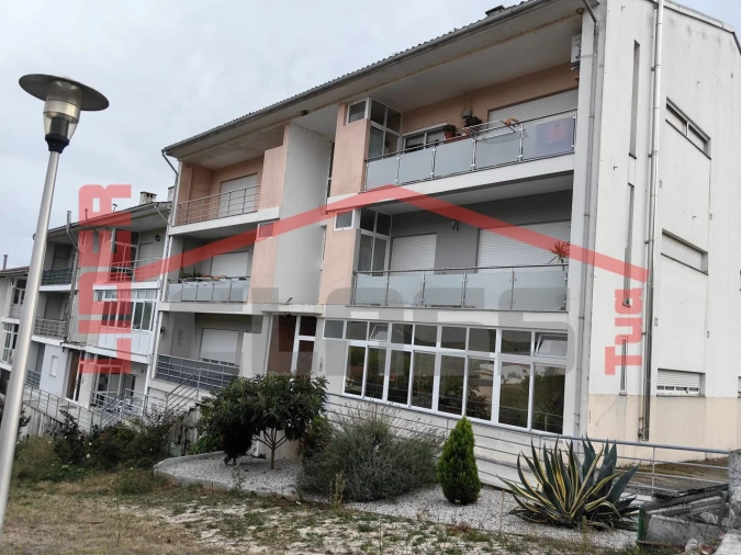 Apartamento T2 para Venda em Vinhais Foto 1