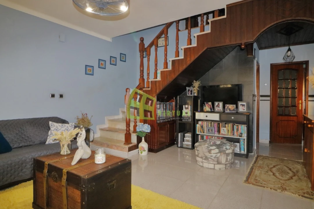 Moradia T4 para Venda em Samora Correia Foto 5