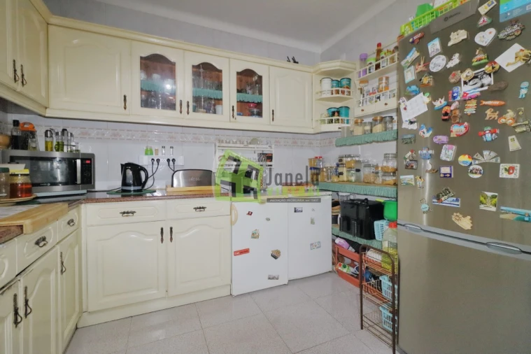 Moradia T4 para Venda em Samora Correia Foto 3