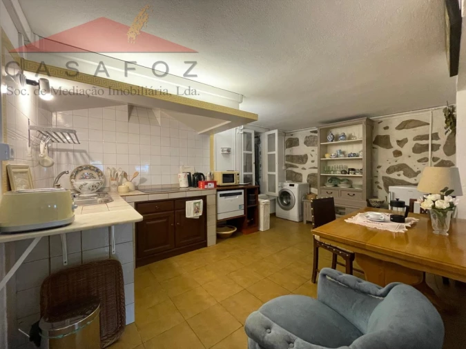 Apartamento T1 para Arrendamento em Lordelo do Ouro e Massarelos Foto 8