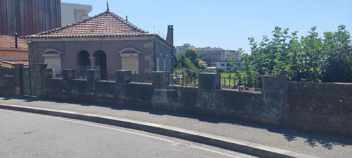 Terreno P/ Prédio para Venda em Pedrouços Foto 2