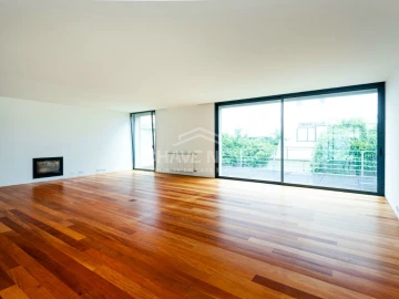 Moradia T4 para Venda em Aldoar, Foz do Douro e Nevogilde
