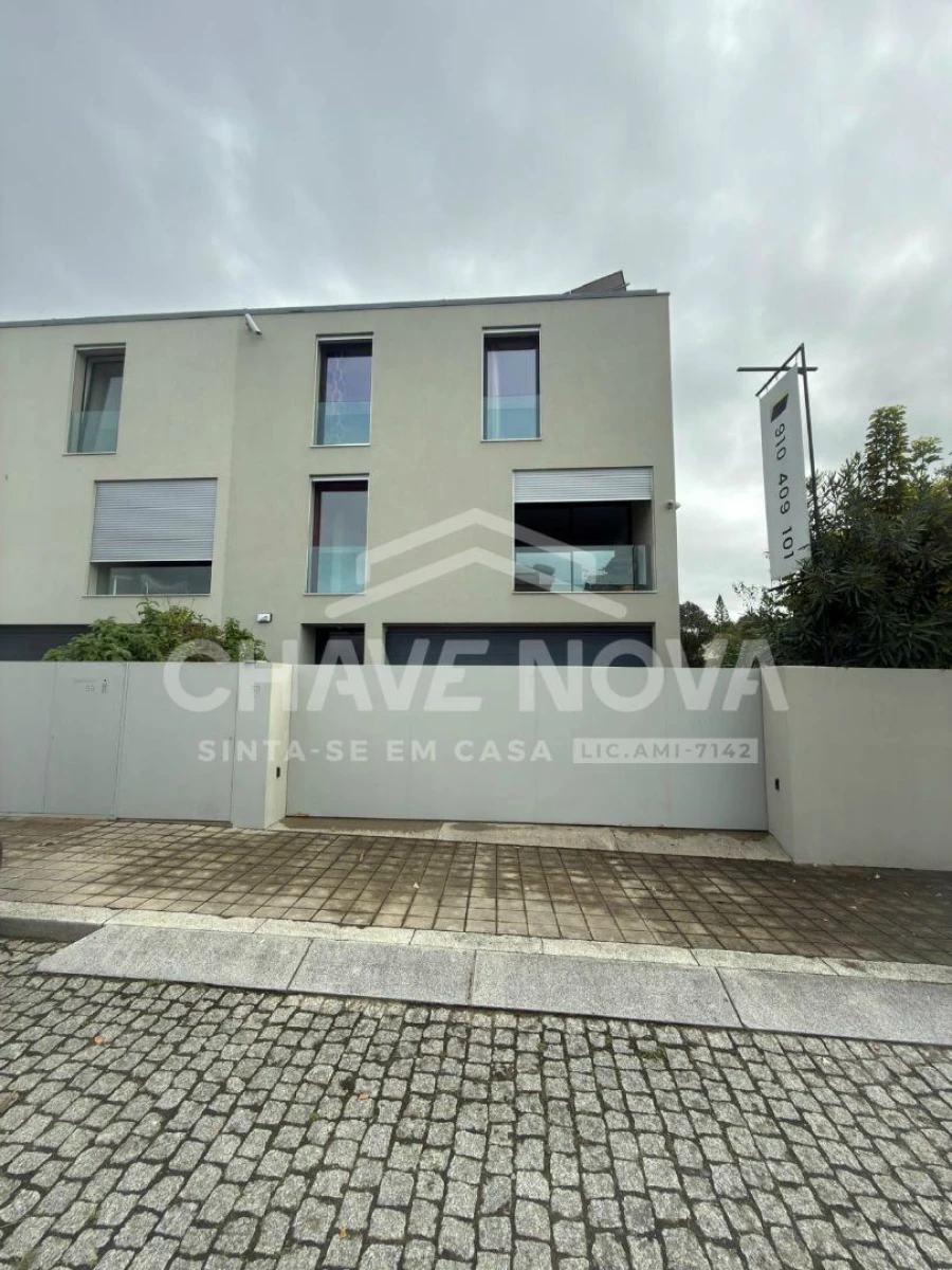 Moradia T4 para Venda em Aldoar, Foz do Douro e Nevogilde Foto 24