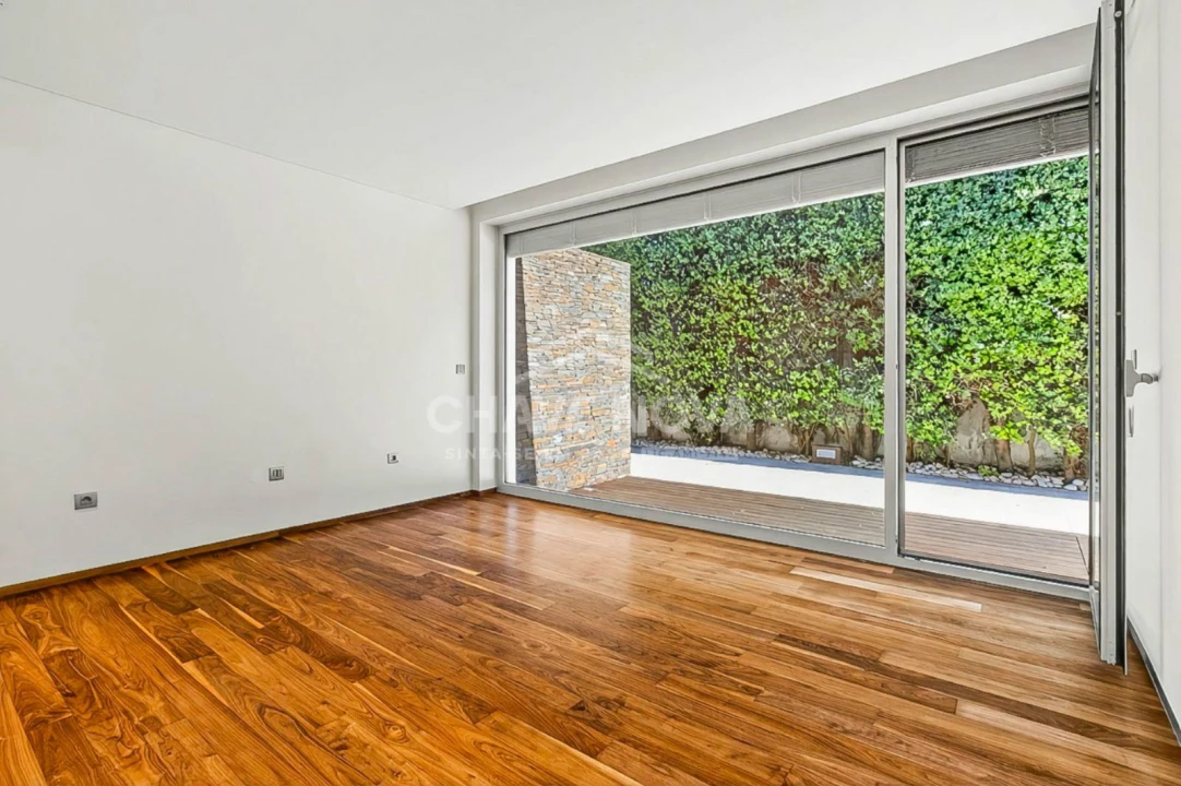 Moradia T4 para Venda em Labruge Foto 7