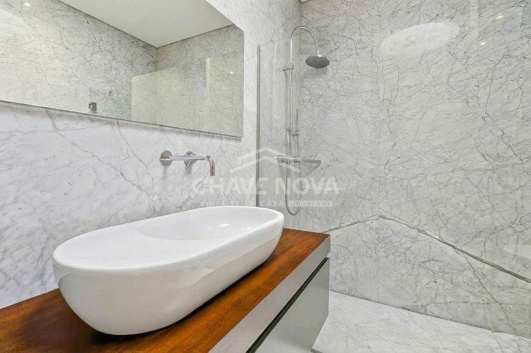 Moradia T4 para Venda em Labruge Foto 12