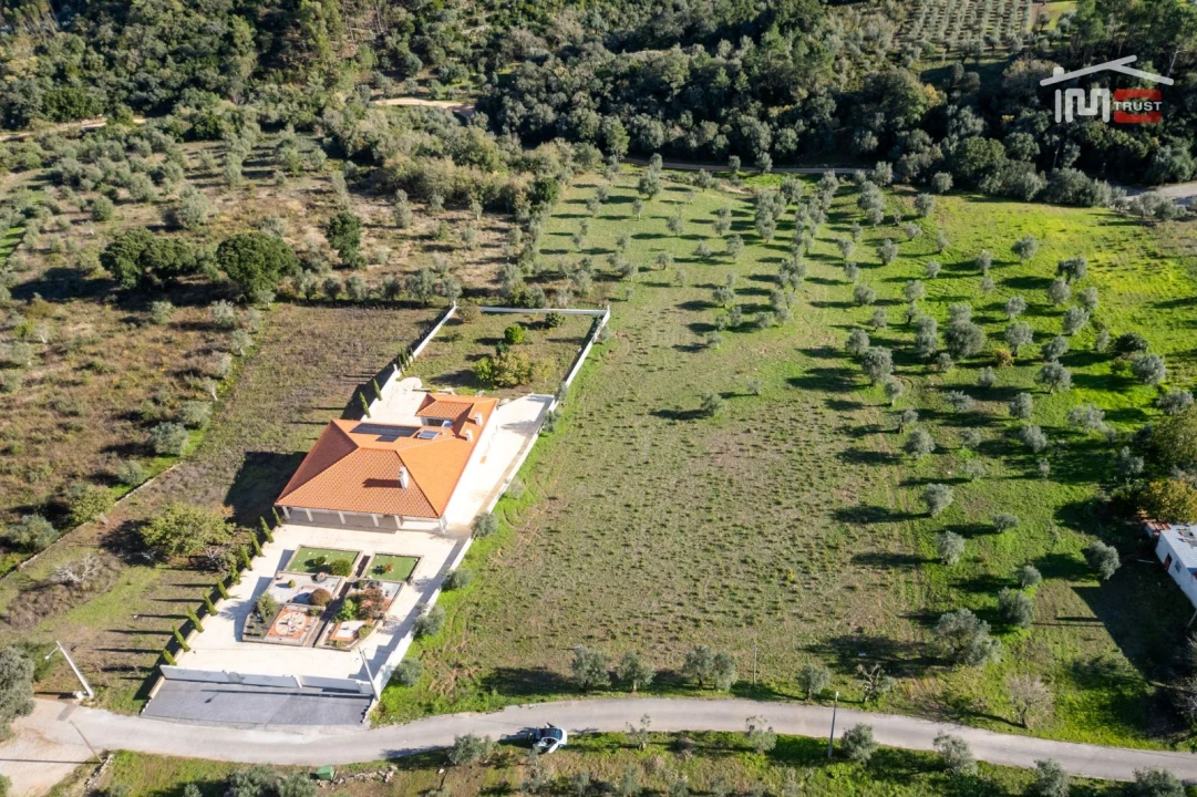 Terreno para Venda em Atouguia Foto 7