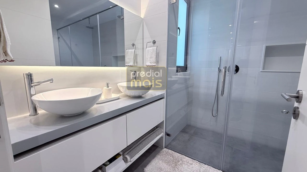 Moradia T3 para Venda em Louro Foto 25