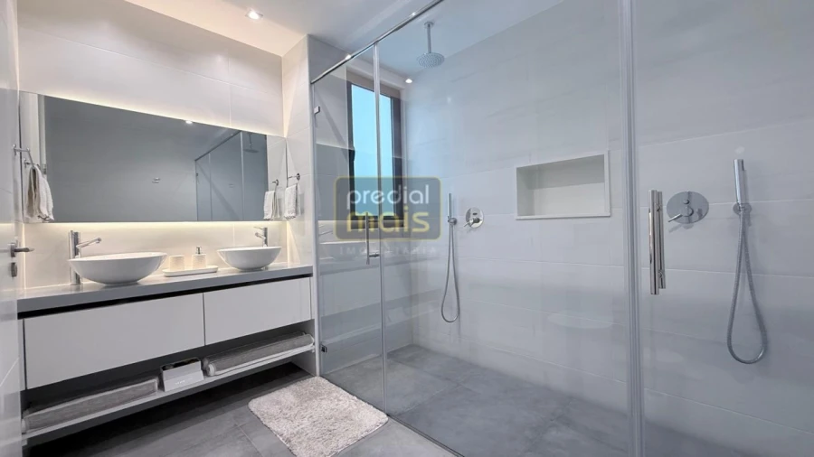 Moradia T3 para Venda em Louro Foto 23