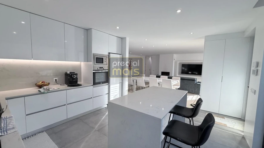 Moradia T3 para Venda em Louro Foto 11