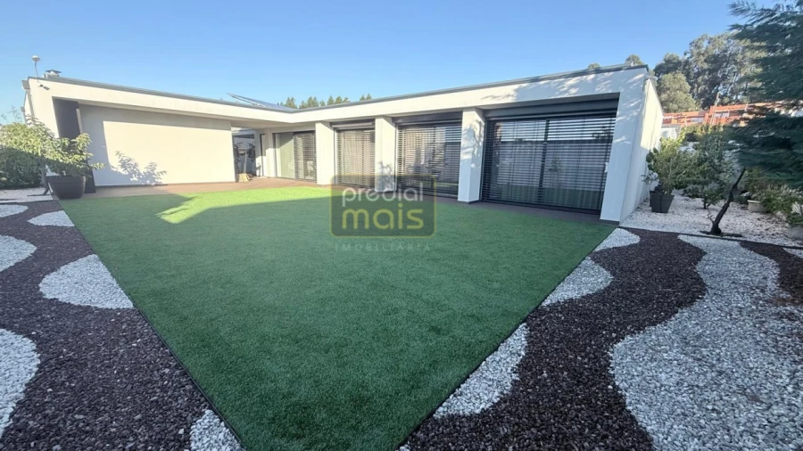 Moradia T3 para Venda em Louro Foto 1