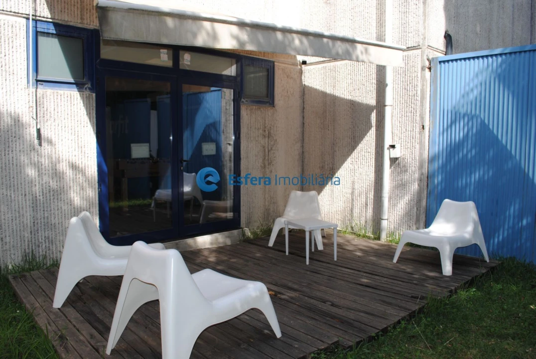 Loja para Arrendamento em Castêlo da Maia Foto 6