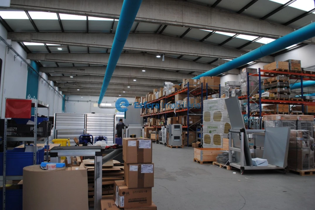 Loja para Arrendamento em Moreira Foto 5