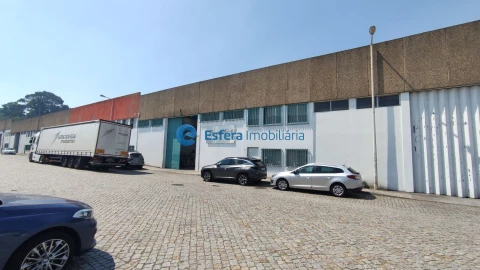 Loja para Arrendamento em Moreira