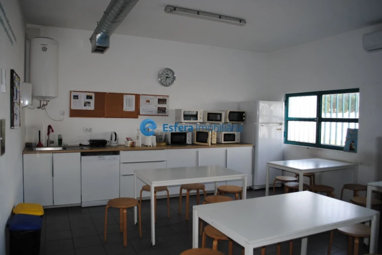 Loja para Arrendamento em Moreira Foto 24