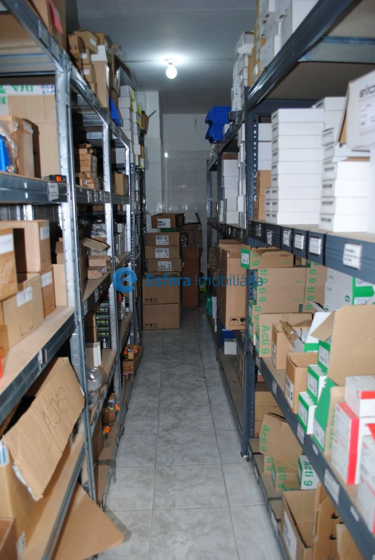 Loja para Arrendamento em Moreira Foto 12