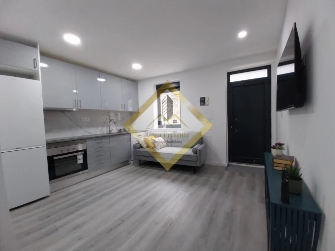 Moradia T1 para Venda em Cedofeita, Santo Ildefonso, Sé, Miragaia, São Nicolau e Vitória Foto 3