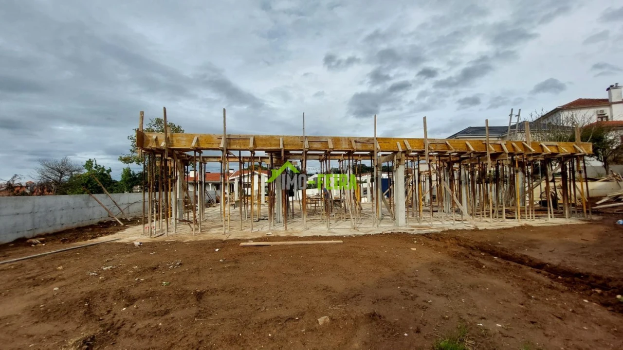 Moradia T3 para Venda em Arrifana Foto 13