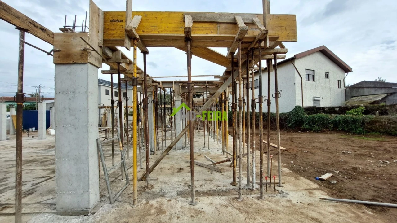 Moradia T3 para Venda em Arrifana Foto 19