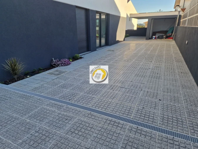 Moradia T4 para Venda em Serzedo e Perosinho Foto 29