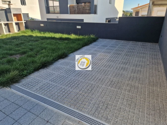 Moradia T4 para Venda em Serzedo e Perosinho Foto 32