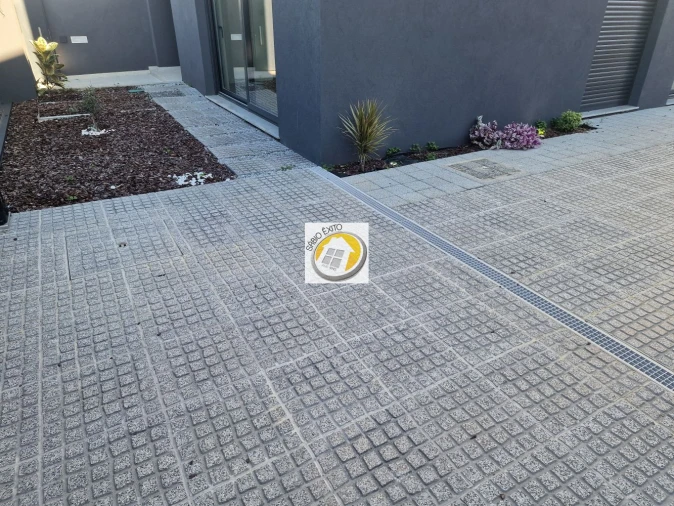 Moradia T4 para Venda em Serzedo e Perosinho Foto 30