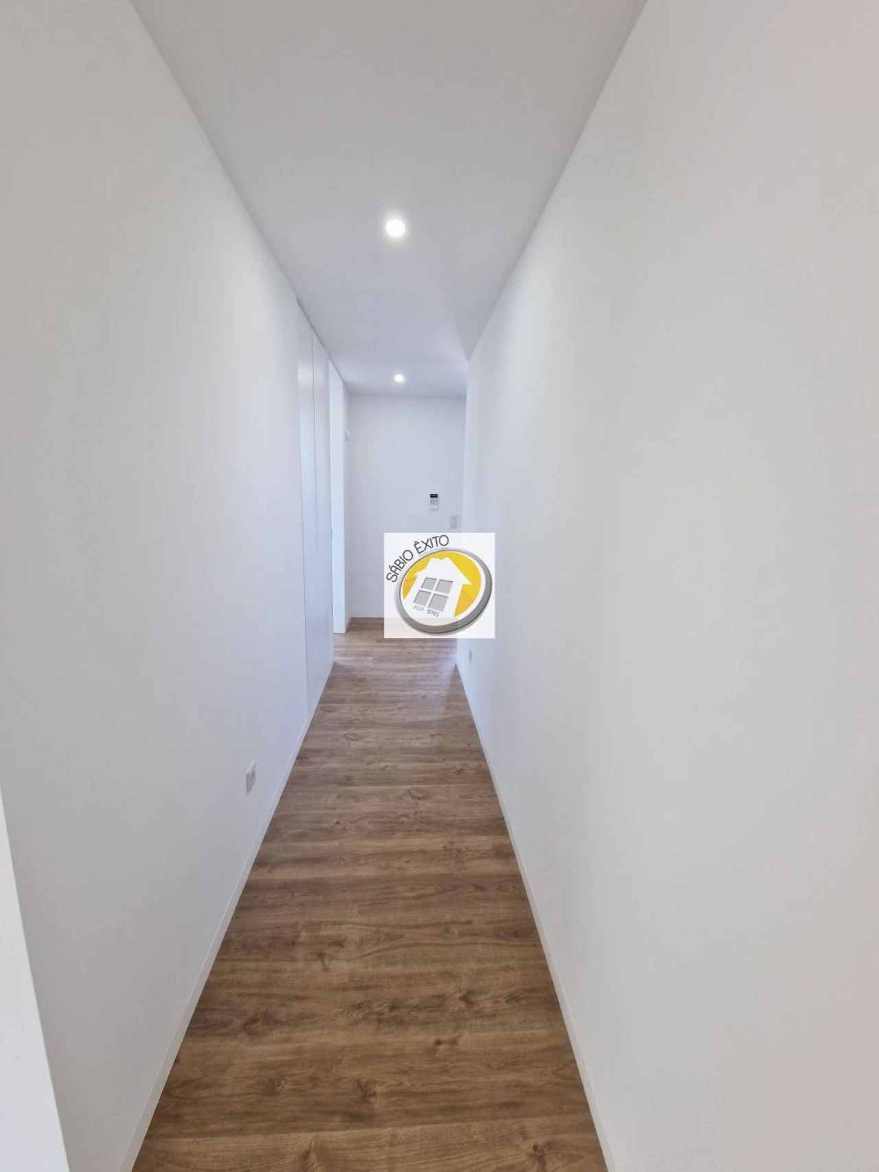 Moradia T4 para Venda em Serzedo e Perosinho Foto 10