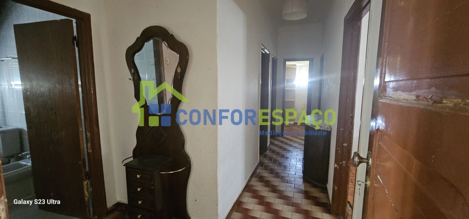 Moradia T3 para Venda em Covilhã e Canhoso Foto 17