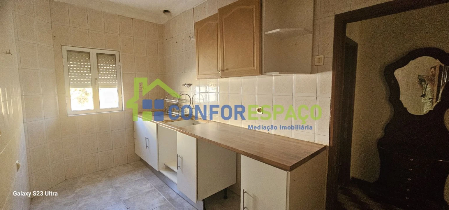 Moradia T3 para Venda em Covilhã e Canhoso Foto 3