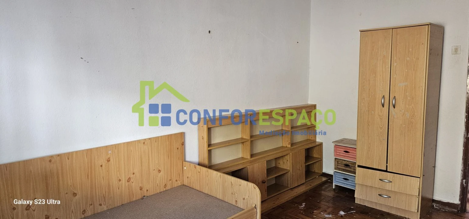 Moradia T3 para Venda em Covilhã e Canhoso Foto 11