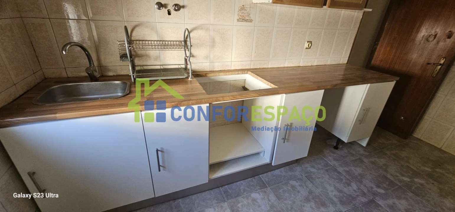 Moradia T3 para Venda em Covilhã e Canhoso Foto 5