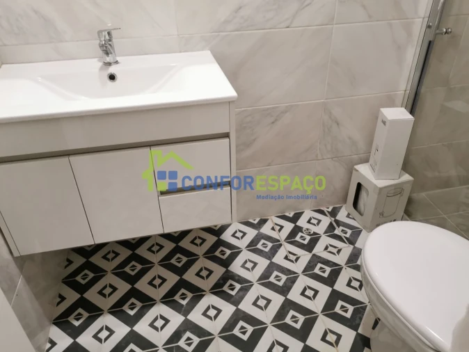 Apartamento T1 para Arrendamento em Castelo Branco Foto 8