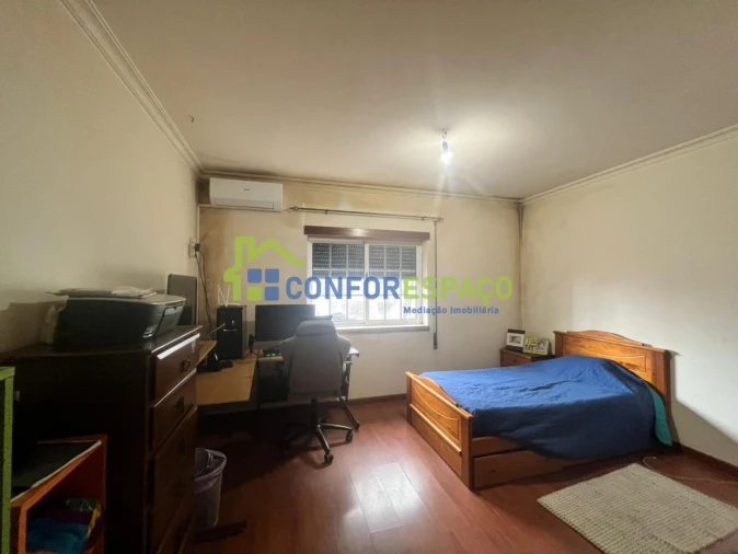 Moradia T3 para Venda em Covilhã e Canhoso Foto 9