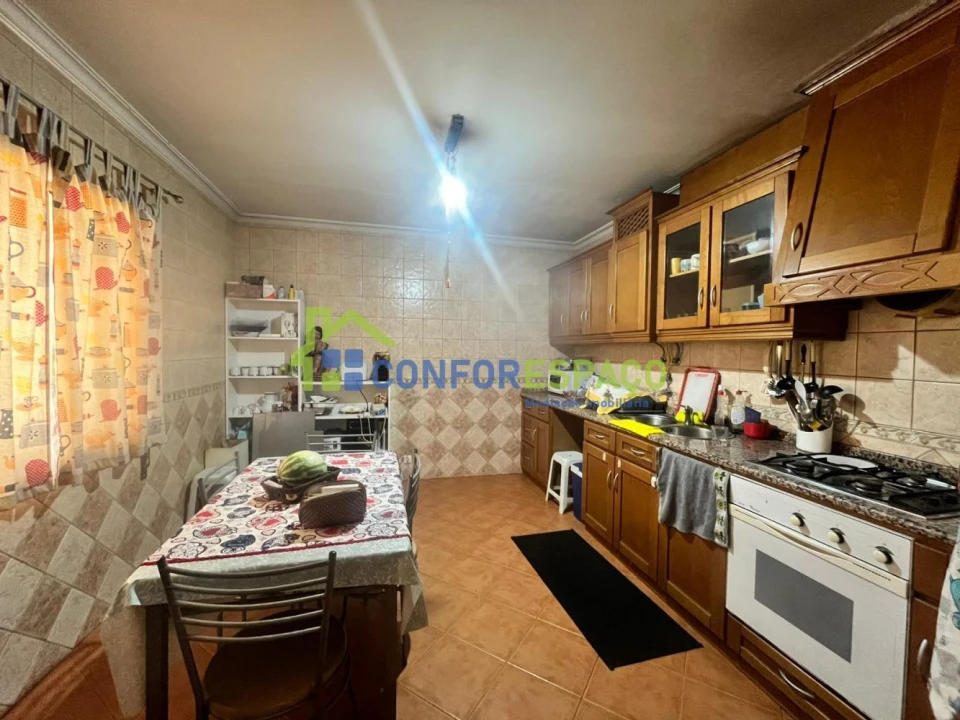 Moradia T3 para Venda em Covilhã e Canhoso Foto 6