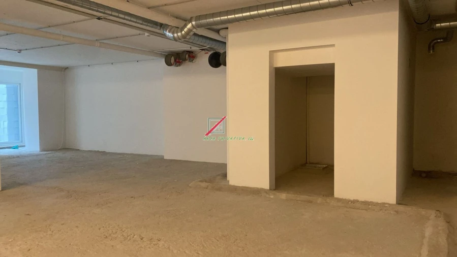 Loja para Arrendamento em Avenidas Novas Foto 14