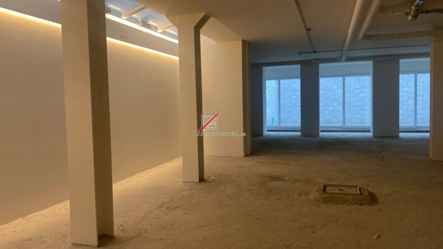 Loja para Arrendamento em Avenidas Novas Foto 16