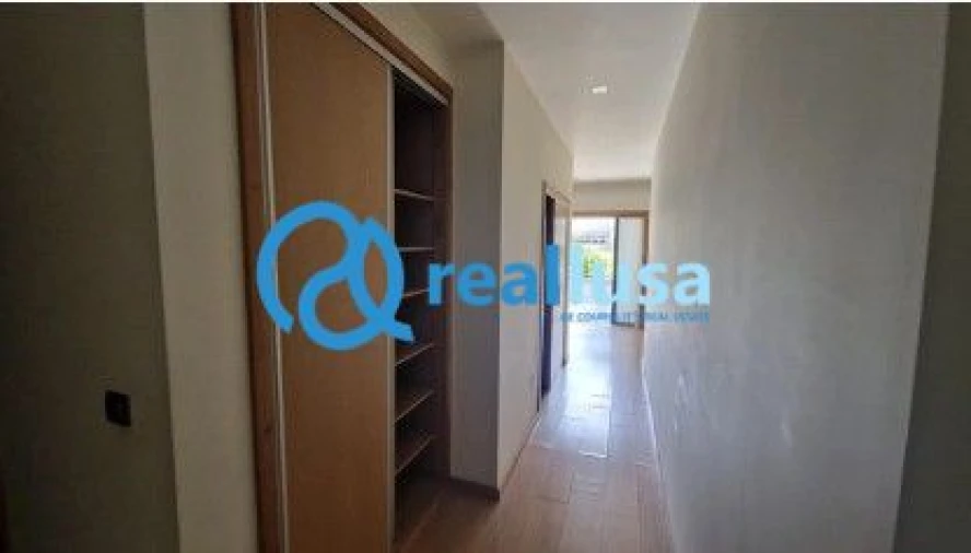 Moradia T3 para Venda em Louredo Foto 6