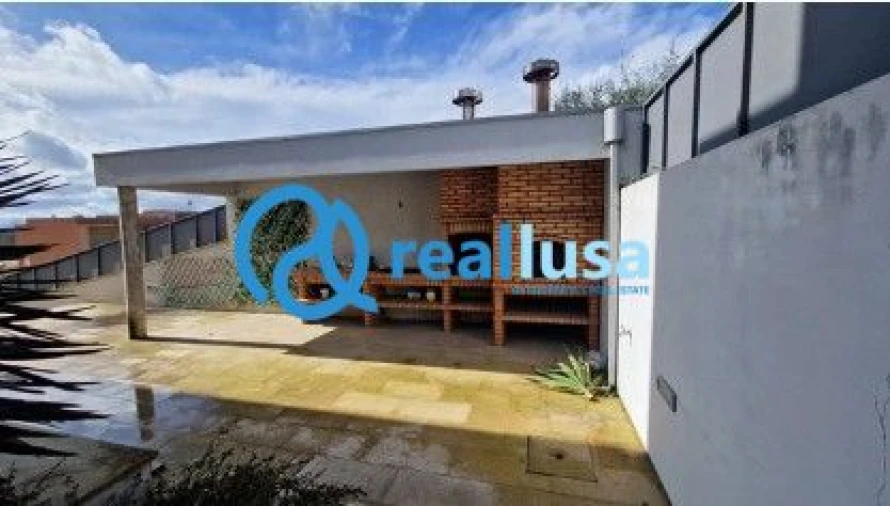 Moradia T3 para Venda em Louredo Foto 5