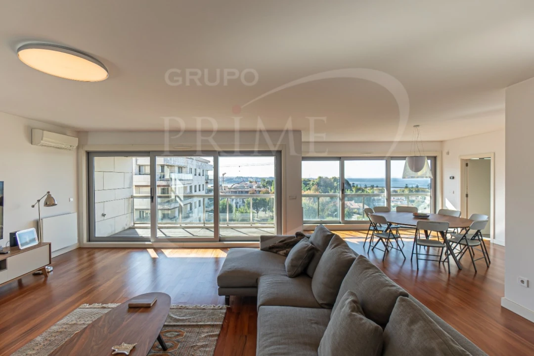 Apartamento T4 para Venda em Aldoar, Foz do Douro e Nevogilde Foto 1