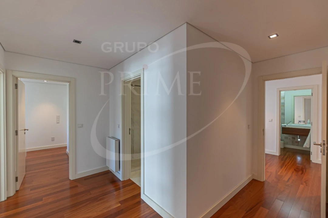 Apartamento T4 para Venda em Aldoar, Foz do Douro e Nevogilde Foto 21