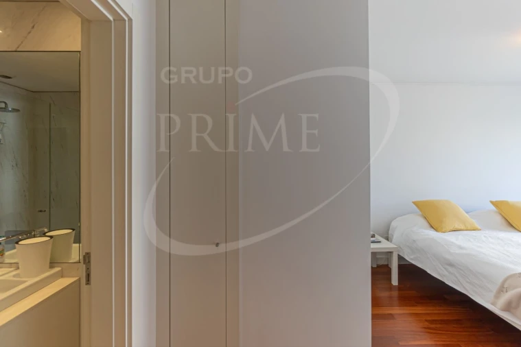 Apartamento T4 para Venda em Aldoar, Foz do Douro e Nevogilde Foto 27