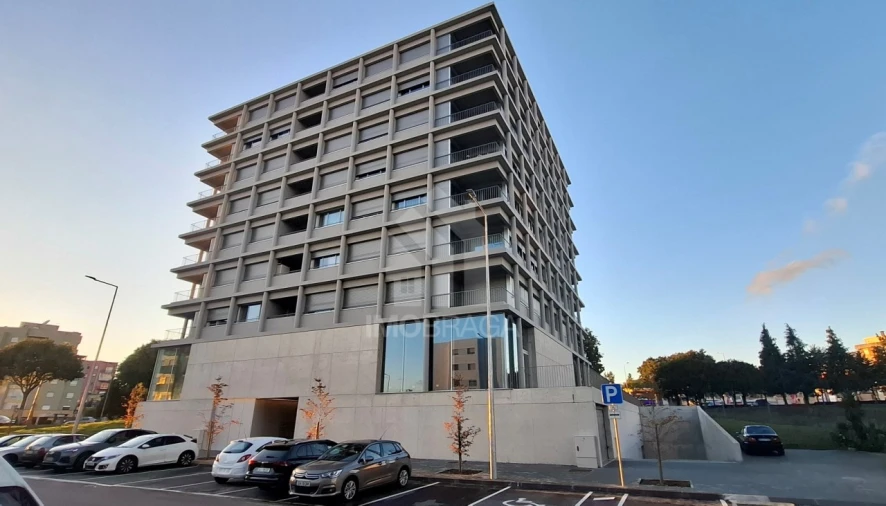 Apartamento T2 para Venda em Braga (Maximinos, Sé e Cividade) Foto 4