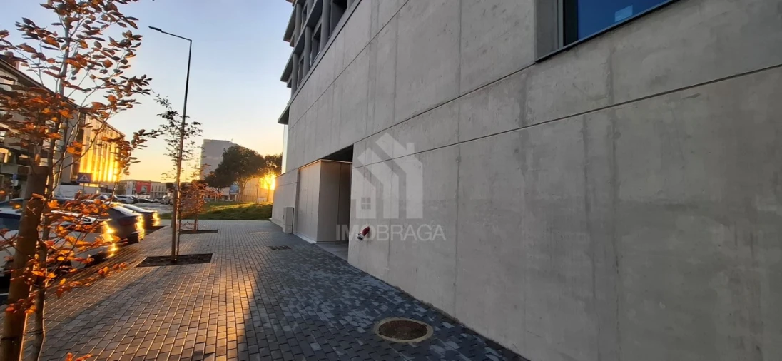 Apartamento T2 para Venda em Braga (Maximinos, Sé e Cividade) Foto 5